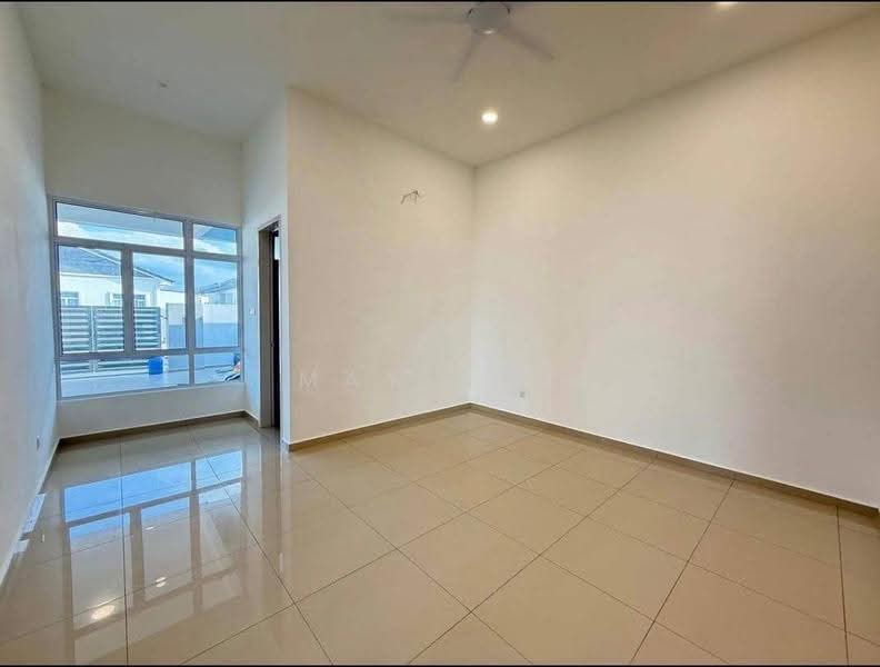 Rumah Berkembar untuk Dijual di Taman Bukit Perdana (Kluang) - May Tan - Interior - PropertyGuru.com.my