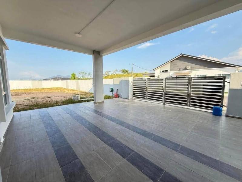 Rumah Berkembar untuk Dijual di Taman Bukit Perdana (Kluang) - May Tan - Exterior - PropertyGuru.com.my