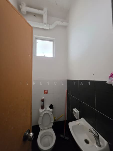 Soho for Sale in Taman Kota Masai (Pasir Gudang) - Terence Tan - Bathroom - PropertyGuru.com.my