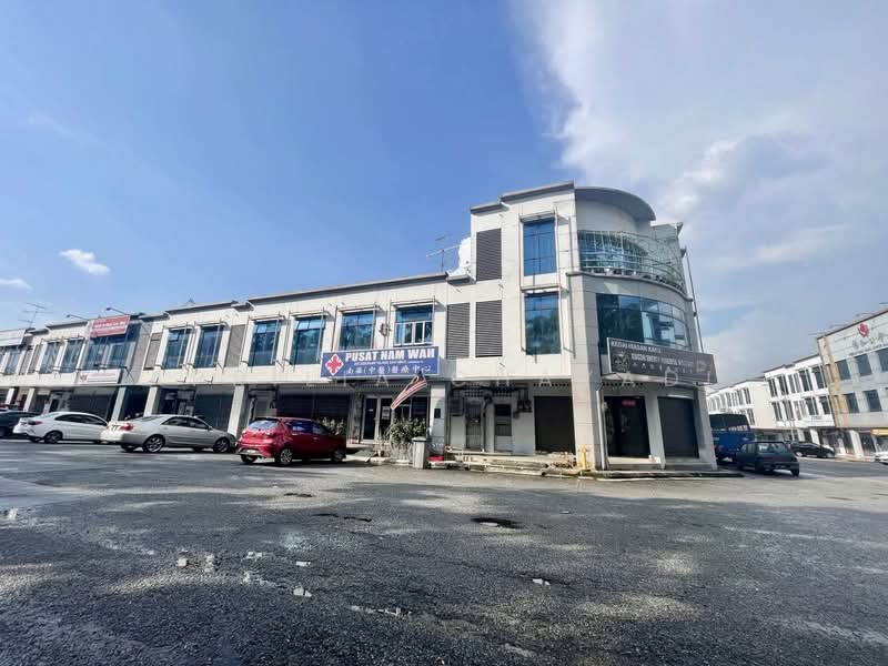 Shop for Sale in Taman Lagenda Putra (Kulai) - APRILIA CHAYADI - Exterior - PropertyGuru.com.my