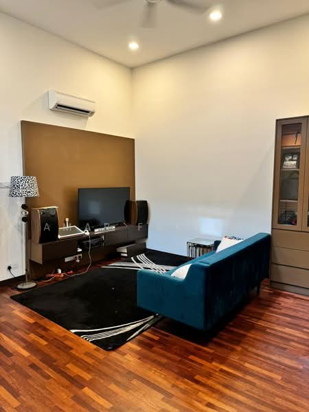 Rumah Berkembar untuk Dijual di Taman Taynton View (Cheras) - Amar Fakhrul - Living Room - PropertyGuru.com.my