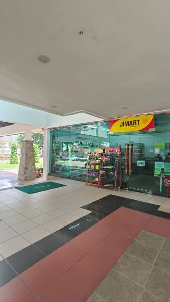 Pangsapuri untuk Dijual di Molek Pine 1 - Zoe Lee - PropertyGuru.com.my