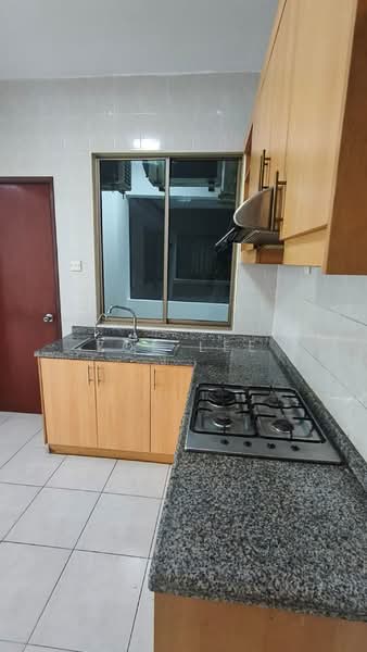 Pangsapuri untuk Dijual di Molek Pine 1 - Zoe Lee - PropertyGuru.com.my