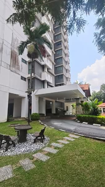 Pangsapuri untuk Dijual di Molek Pine 1 - Zoe Lee - PropertyGuru.com.my
