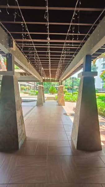 Pangsapuri untuk Dijual di Molek Pine 1 - Zoe Lee - PropertyGuru.com.my