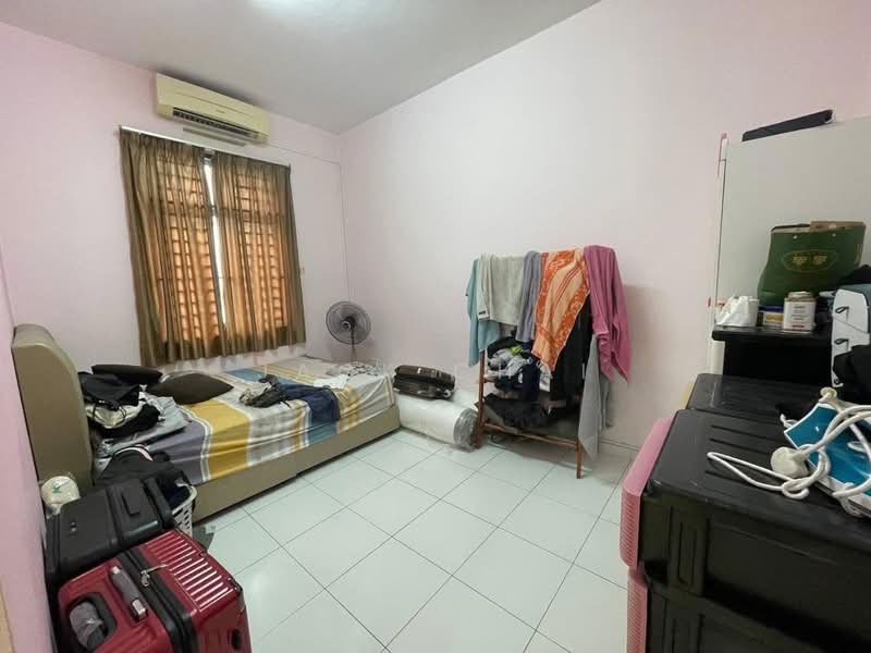Rumah Teres 2-Tingkat untuk Dijual di Taman Setia Indah (Tebrau) - Jack Chai - Bedroom - PropertyGuru.com.my