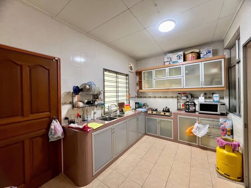 2-storey Terraced House for Sale in Bukit Indah (Iskandar Puteri (Nusajaya)) - Jack Chai - Kitchen - PropertyGuru.com.my