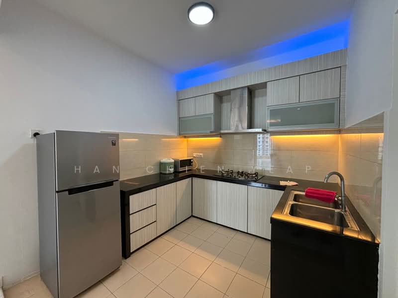 Kondominium untuk Disewa di Gold Coast Resort Condominium - Han Chien Yeap - Kitchen - PropertyGuru.com.my