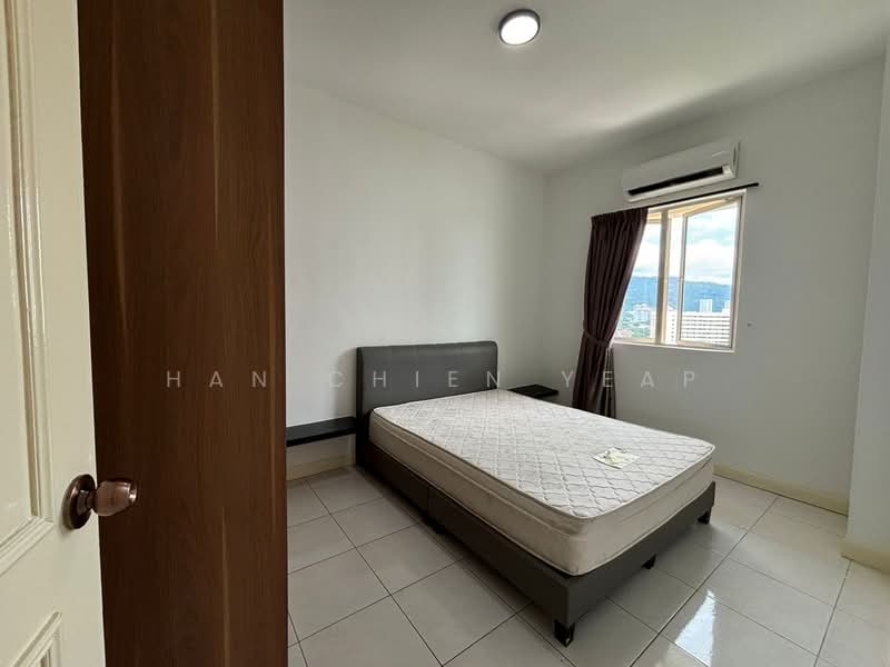 Kondominium untuk Disewa di Gold Coast Resort Condominium - Han Chien Yeap - Bedroom - PropertyGuru.com.my