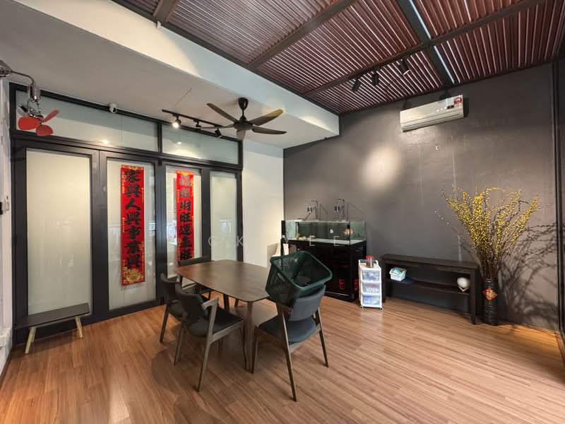3-storey Terraced House for Sale in Serdang (Seri Kembangan) - CK Yee - PropertyGuru.com.my