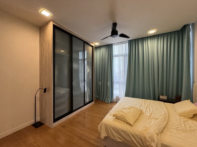 3-storey Terraced House for Sale in Serdang (Seri Kembangan) - CK Yee - PropertyGuru.com.my