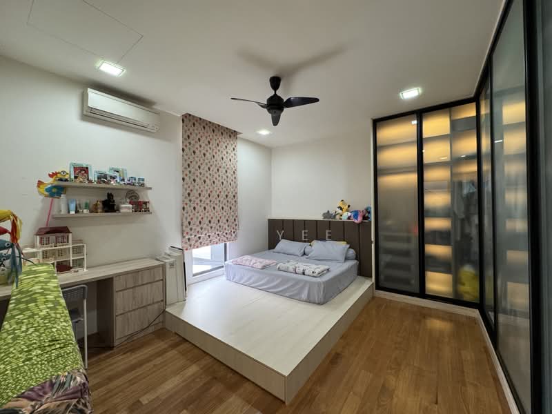 3-storey Terraced House for Sale in Serdang (Seri Kembangan) - CK Yee - PropertyGuru.com.my