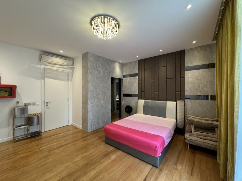 3-storey Terraced House for Sale in Serdang (Seri Kembangan) - CK Yee - PropertyGuru.com.my