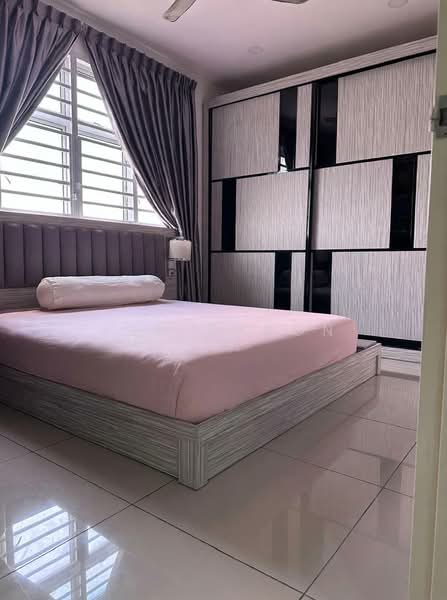 Kediaman Servis untuk Disewa di D'Putra Suites - Ken Phoon - Bedroom - PropertyGuru.com.my