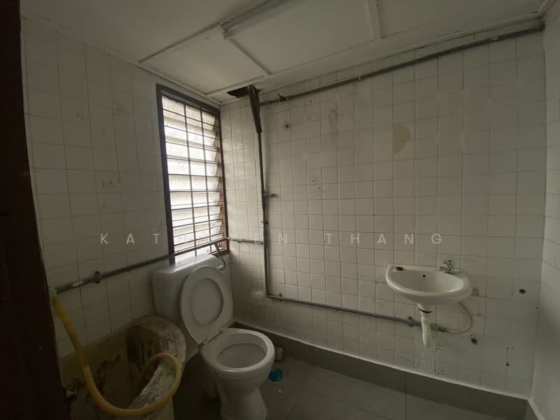 Rumah Teres 2.5-Tingkat untuk Dijual di Taman Dato Senu (Sentul) - Kathreen Thang - Bathroom - PropertyGuru.com.my