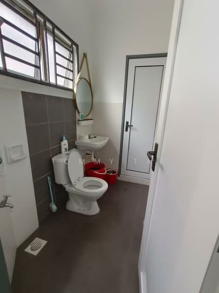 2-storey Terraced House for Sale in Taman Setia Indah (Tebrau) - Tommy Tai - Bathroom - PropertyGuru.com.my