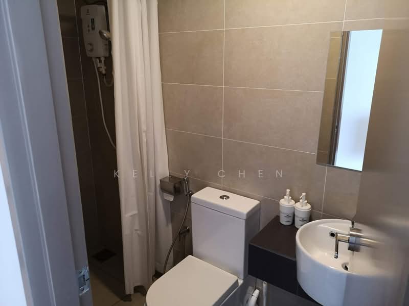 Service Residence for Sale at Pinnacle Petaling Jaya - Kelly Chen - Bathroom - PropertyGuru.com.my