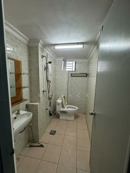 Condominium for Rent at Seri Mas Condominium - Mr Zack - Bathroom - PropertyGuru.com.my