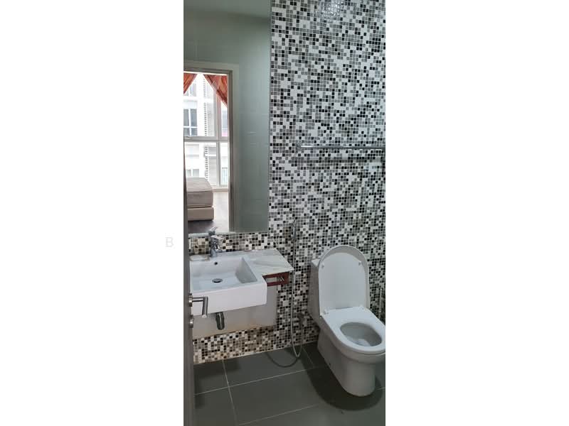 Service Residence for Sale at M Suites - Bryan Cho - Bathroom - PropertyGuru.com.my