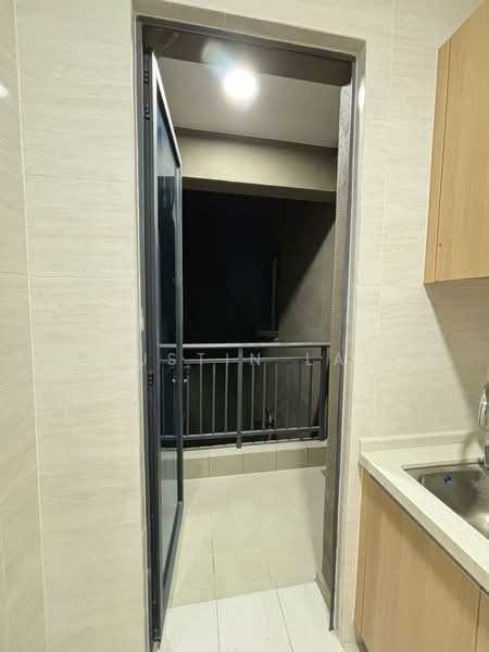 Kediaman Servis untuk Disewa di Aradia Residence @ Lake City KL North - Justin Lai - Balcony - PropertyGuru.com.my