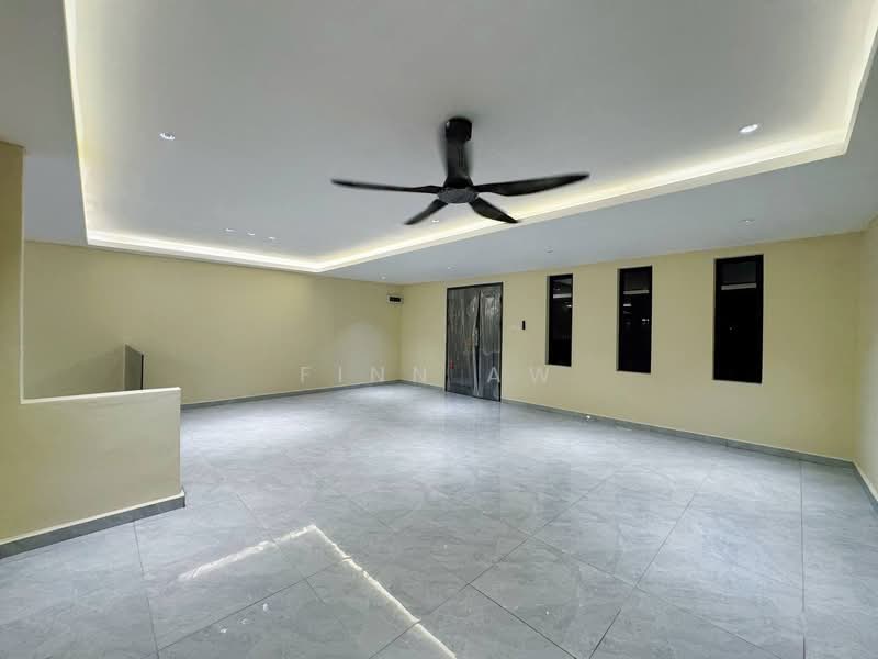 Rumah Teres 2-Tingkat untuk Dijual di Taman Pelangi (Johor Bahru) - Finn Aw - Living Room - PropertyGuru.com.my