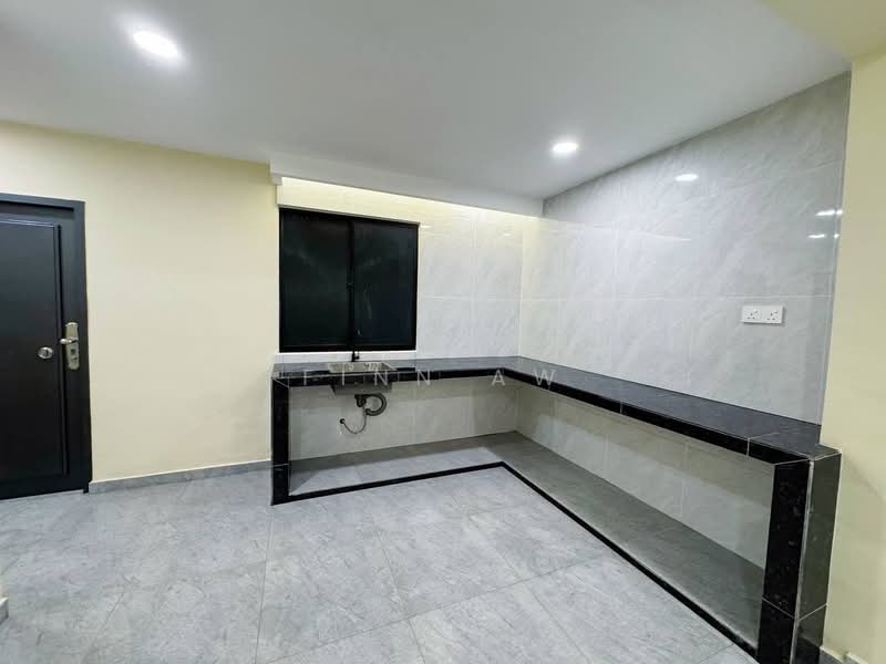 Rumah Teres 2-Tingkat untuk Dijual di Taman Pelangi (Johor Bahru) - Finn Aw - Kitchen - PropertyGuru.com.my