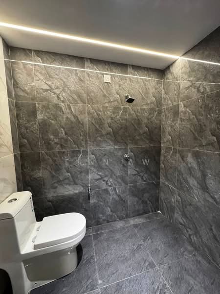 Rumah Teres 2-Tingkat untuk Dijual di Taman Pelangi (Johor Bahru) - Finn Aw - Bathroom - PropertyGuru.com.my