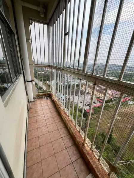 Pangsapuri untuk Disewa di Villa Krystal @ Bandar Selesa Jaya - Tommy Phua - Balcony - PropertyGuru.com.my