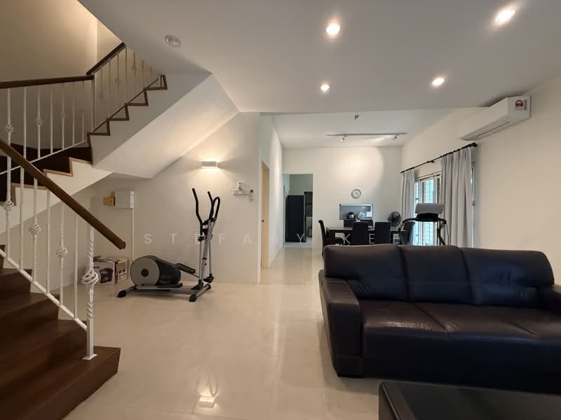 Semi-Detached House for Sale in Tanjung Tokong (Penang) - Stefany Kee - Living Room - PropertyGuru.com.my