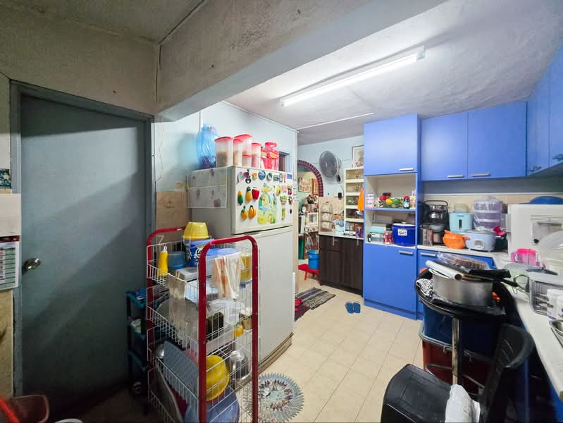 Rumah Teres 2-Tingkat untuk Dijual di Taman Putra (Ampang) - Zul Syafiq - Kitchen - PropertyGuru.com.my