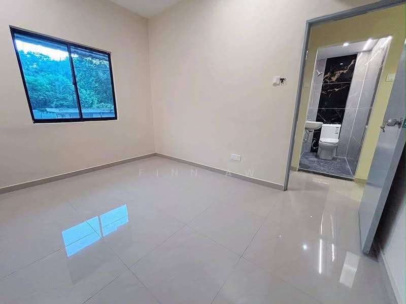 2-storey Terraced House for Sale in Taman Anggerik (Tampoi) - Finn Aw - PropertyGuru.com.my