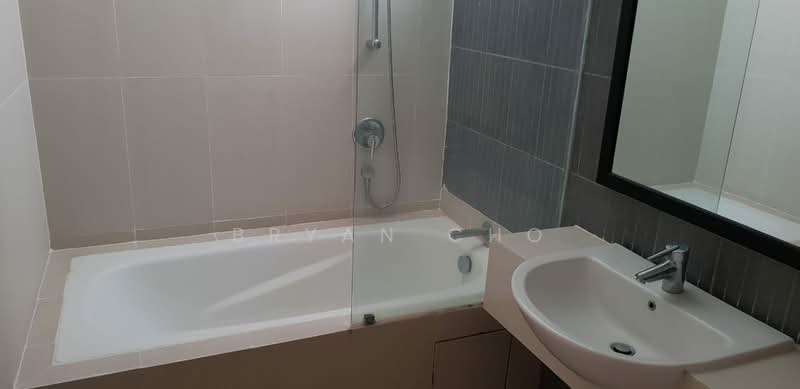 Kondominium untuk Dijual di Kiara 1888 - Bryan Cho - Bathroom - PropertyGuru.com.my