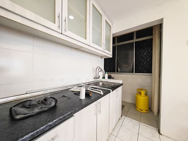 Apartment for Sale at Desa Sri Puteri B - Chow Kok Toong - Kitchen - PropertyGuru.com.my