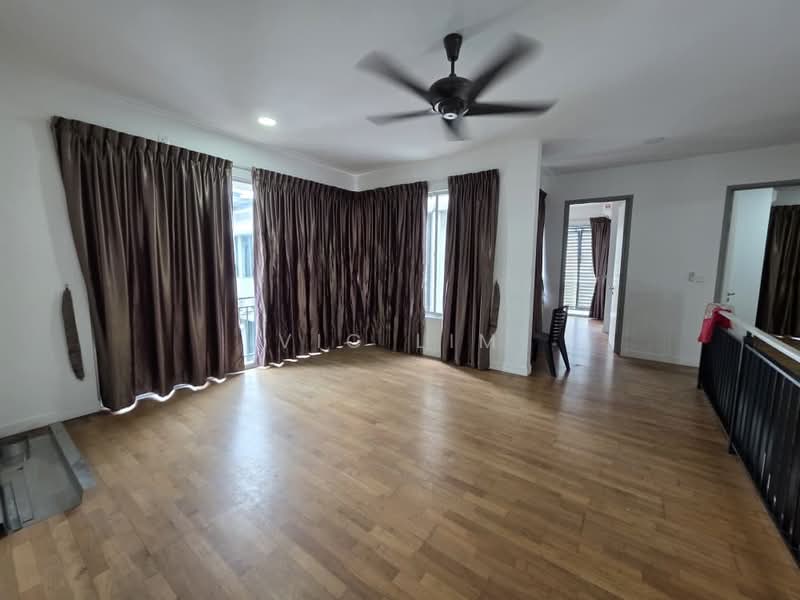 Semi-Detached House for Sale in Taman Nusa Idaman (Iskandar Puteri (Nusajaya)) - Vic Lim - Living Room - PropertyGuru.com.my