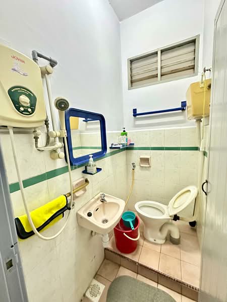 2-storey Terraced House for Sale in Taman Bertam Jaya (Cheng) - HG KOH - Bathroom - PropertyGuru.com.my