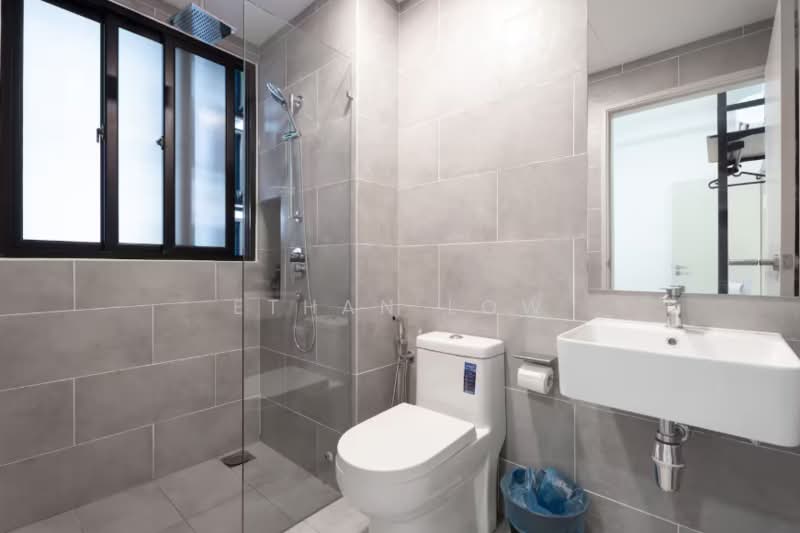 Kediaman Servis untuk Dijual di Arena Residences - Ethan Low - Bathroom - PropertyGuru.com.my