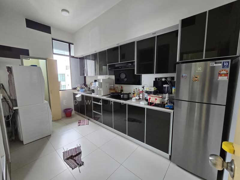 Kediaman Servis untuk Dijual di D'Summit Residences - Edward Gan - PropertyGuru.com.my