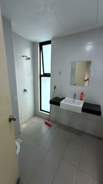 Kondominium untuk Disewa di Serin Residency - Bryan Yeoh - Bathroom - PropertyGuru.com.my