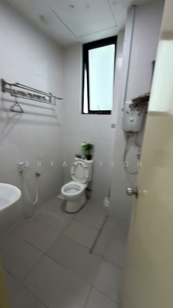 Kondominium untuk Disewa di Serin Residency - Bryan Yeoh - Bathroom - PropertyGuru.com.my