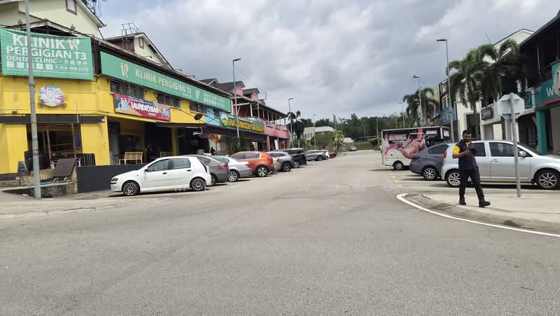 Shop for Sale in Bukit Jelutong (Shah Alam) - Smith Wong - Exterior - PropertyGuru.com.my