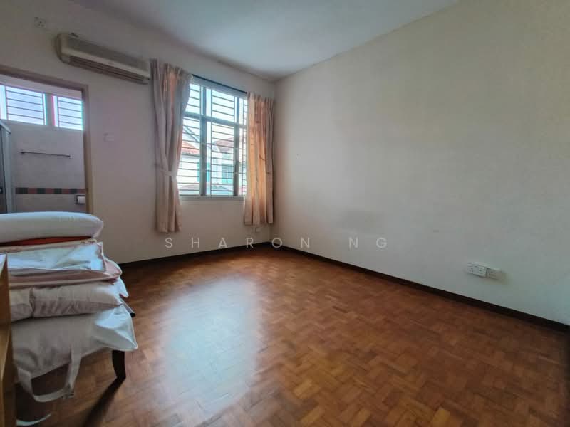 Rumah Teres 2-Tingkat untuk Dijual di Taman Impian Emas (Skudai) - Sharon Ng - Bedroom - PropertyGuru.com.my