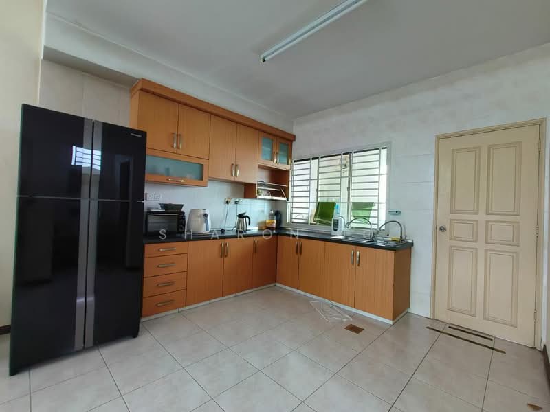 Rumah Teres 2-Tingkat untuk Dijual di Taman Impian Emas (Skudai) - Sharon Ng - Kitchen - PropertyGuru.com.my