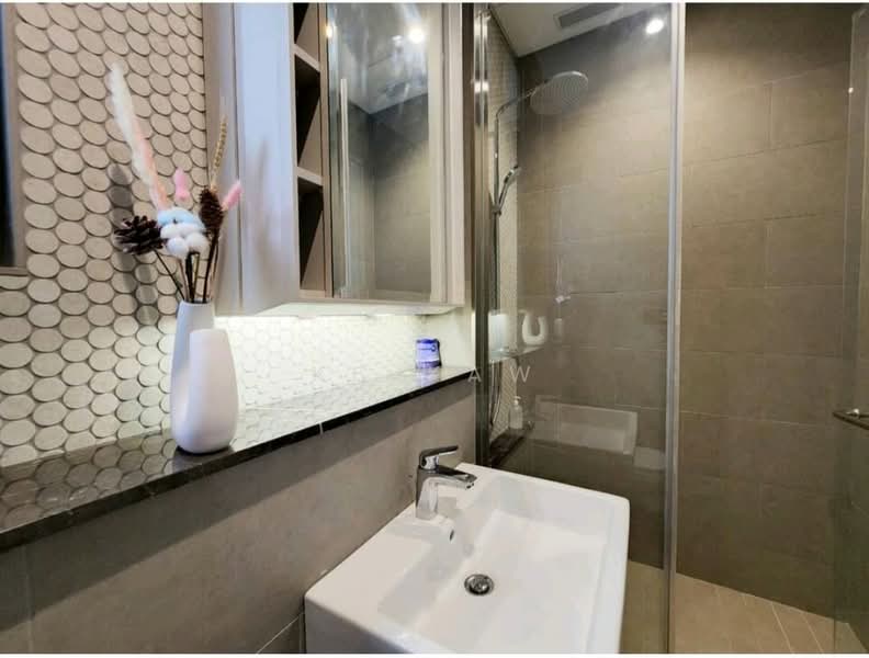 Kediaman Servis untuk Dijual di Lucentia Residences - KC KAW - Bathroom - PropertyGuru.com.my