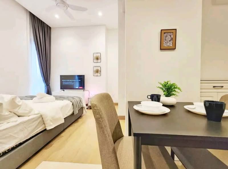 Kediaman Servis untuk Dijual di Lucentia Residences - KC KAW - Bedroom - PropertyGuru.com.my