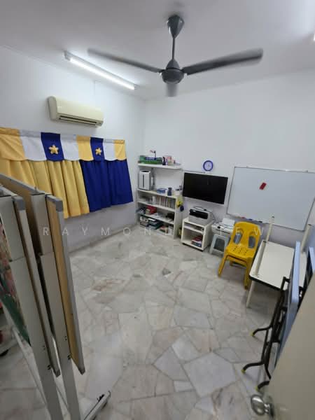 Bungalow House for Sale in Desa Jaya Kepong (Kepong) - Raymond Siew - Study - PropertyGuru.com.my