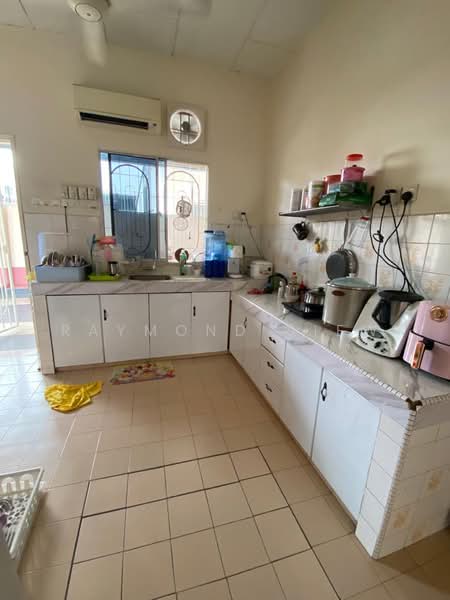 Bungalow House for Sale in Desa Jaya Kepong (Kepong) - Raymond Siew - Kitchen - PropertyGuru.com.my