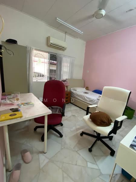 Bungalow House for Sale in Desa Jaya Kepong (Kepong) - Raymond Siew - Study - PropertyGuru.com.my