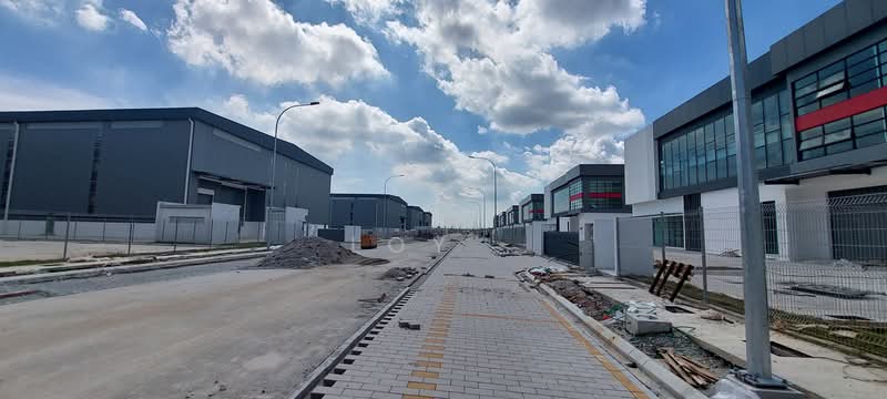 Kilang Terpisah untuk Disewa di Sungai Manggis (Banting) - Loy . - Exterior - PropertyGuru.com.my