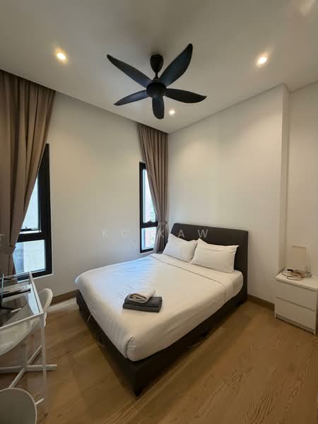 Kediaman Servis untuk Dijual di Lucentia Residences - KC KAW - Bedroom - PropertyGuru.com.my