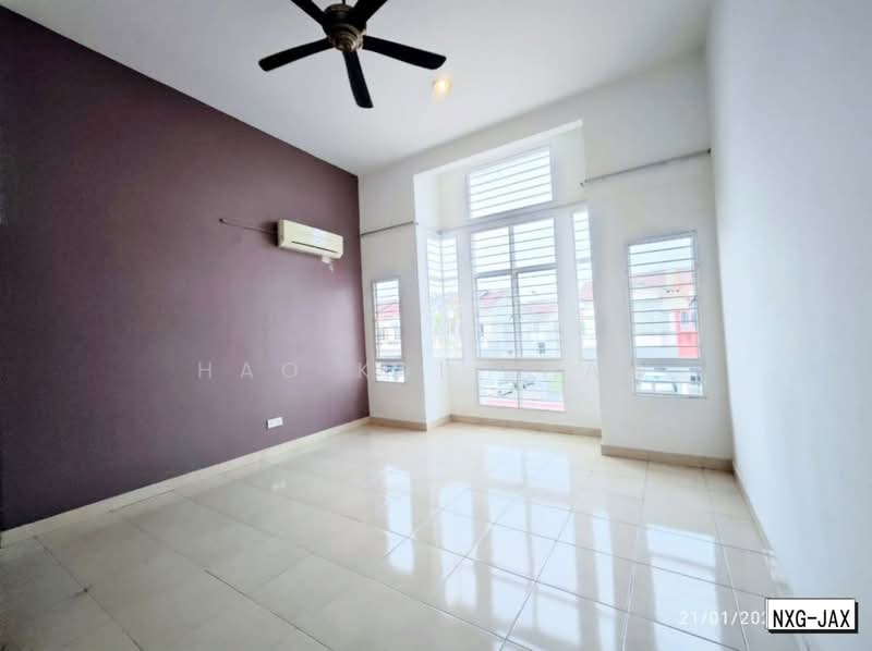 2-storey Terraced House for Sale in Setia Indah 9 (Setia Alam) - Hao Kai Khaw - Living Room - PropertyGuru.com.my
